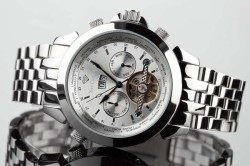 Верный подход к покупке серебряных мужских часов