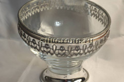 Серебряная ваза - знак достатка