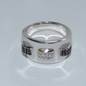 Серебряное кольцо 1501037