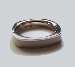 Серебряное кольцо 1523308