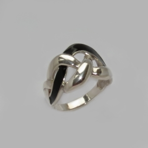 Серебряное кольцо бр-00496