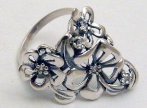 Серебряное кольцо бр-2111618