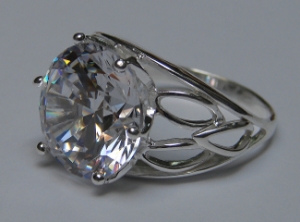 Серебряное кольцо бр-2111697
