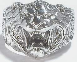 Серебряное кольцо Лев