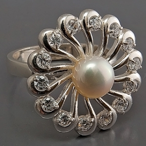 Серебряное кольцо Жемчужина 161061